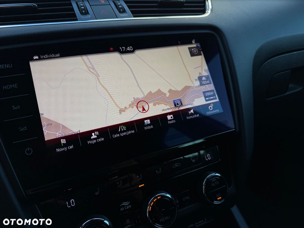 Skoda Octavia 2.0 TSI RS Challenge 245 DSG - 23