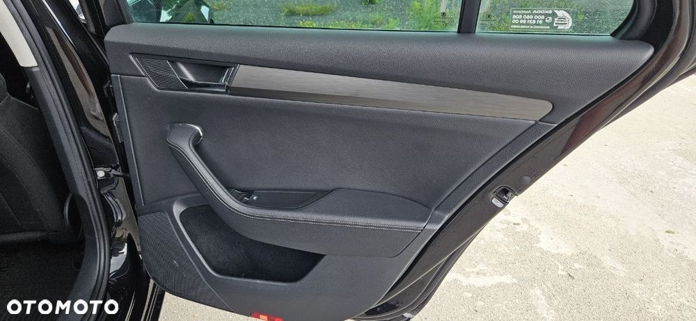 Skoda Superb 2.0 TDI SCR 4x4 Style DSG - 35