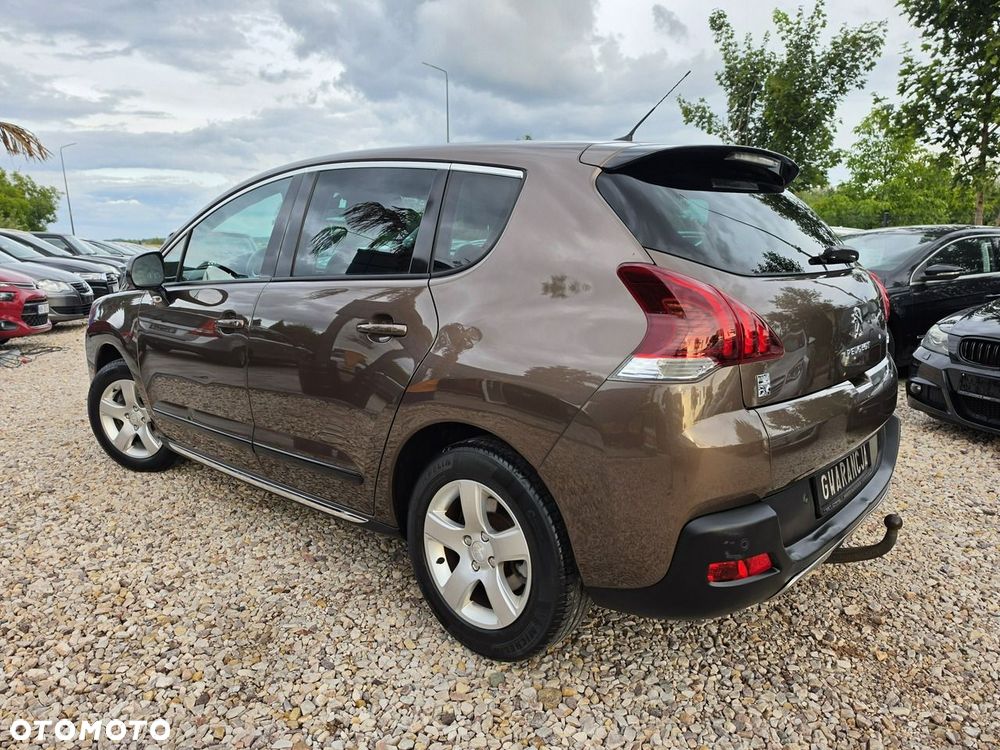 Peugeot 3008 Hybrid4 - 10