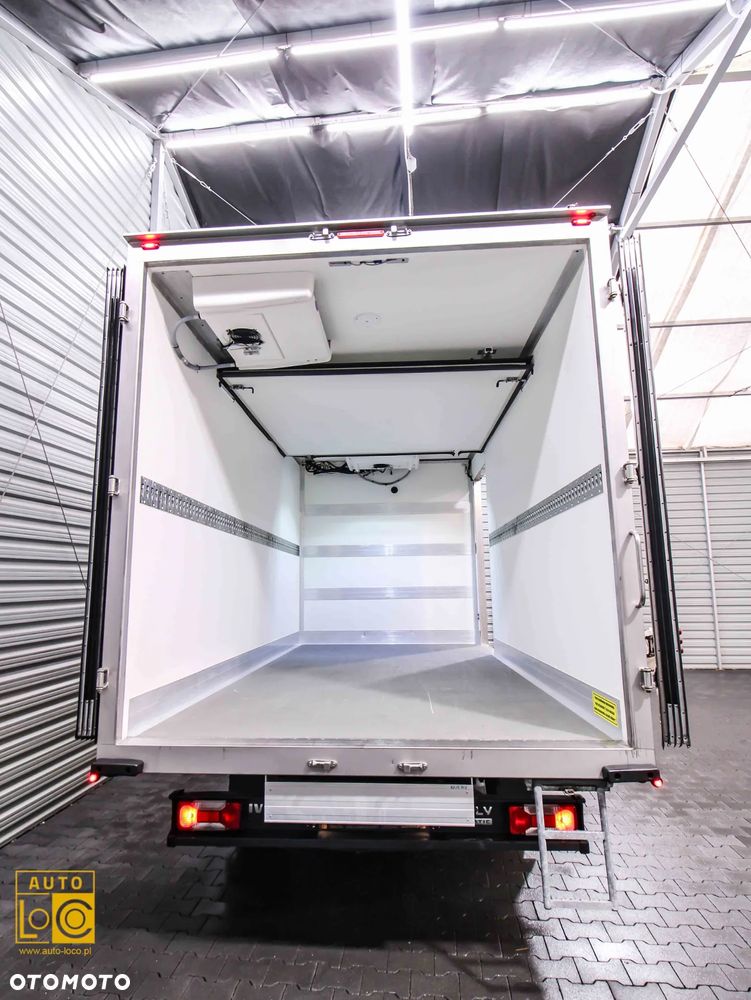 Iveco DAILY CHŁODNIA + MROŹNIA + AGREGAT x 2 + AUTOMAT - 11