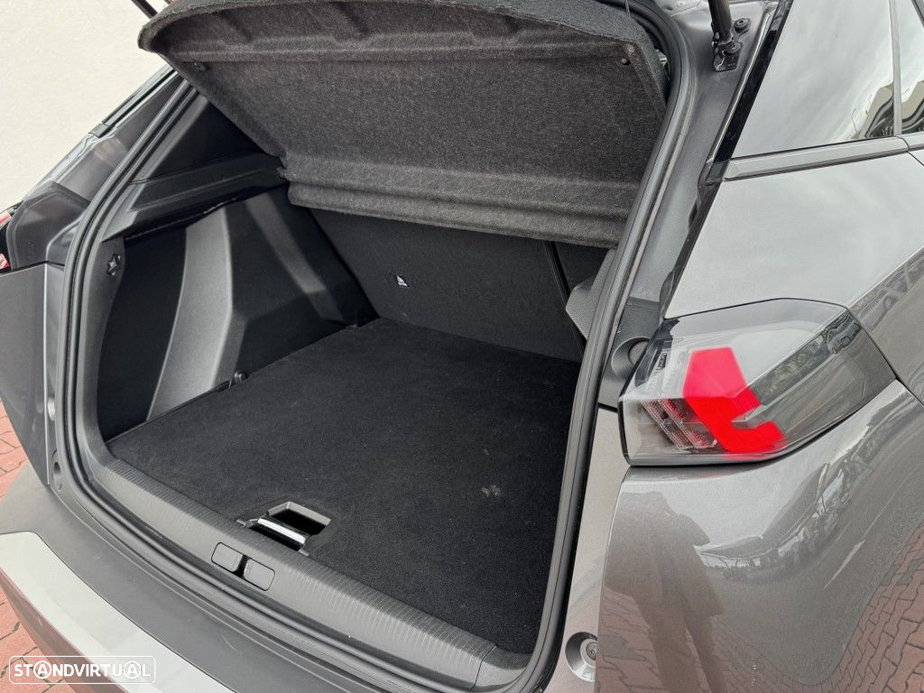 Peugeot 2008 1.5 BlueHDi Allure Pack EAT8 - 33
