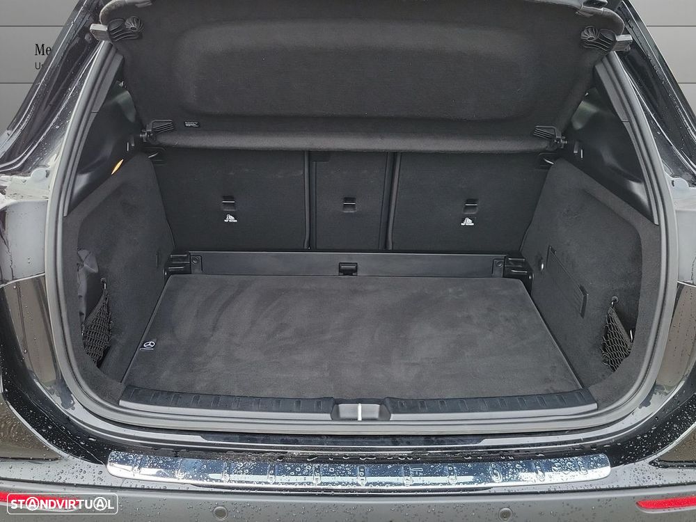 Mercedes-Benz GLA 180 d AMG Line - 11