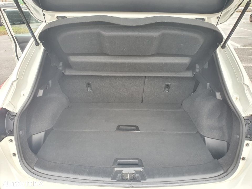 Nissan Qashqai 1.6 DCI Xtronic TEKNA+ - 25