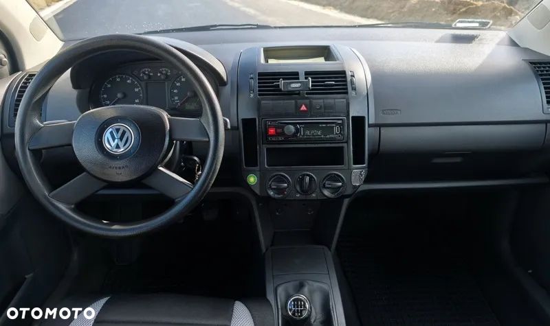 Volkswagen Polo - 14