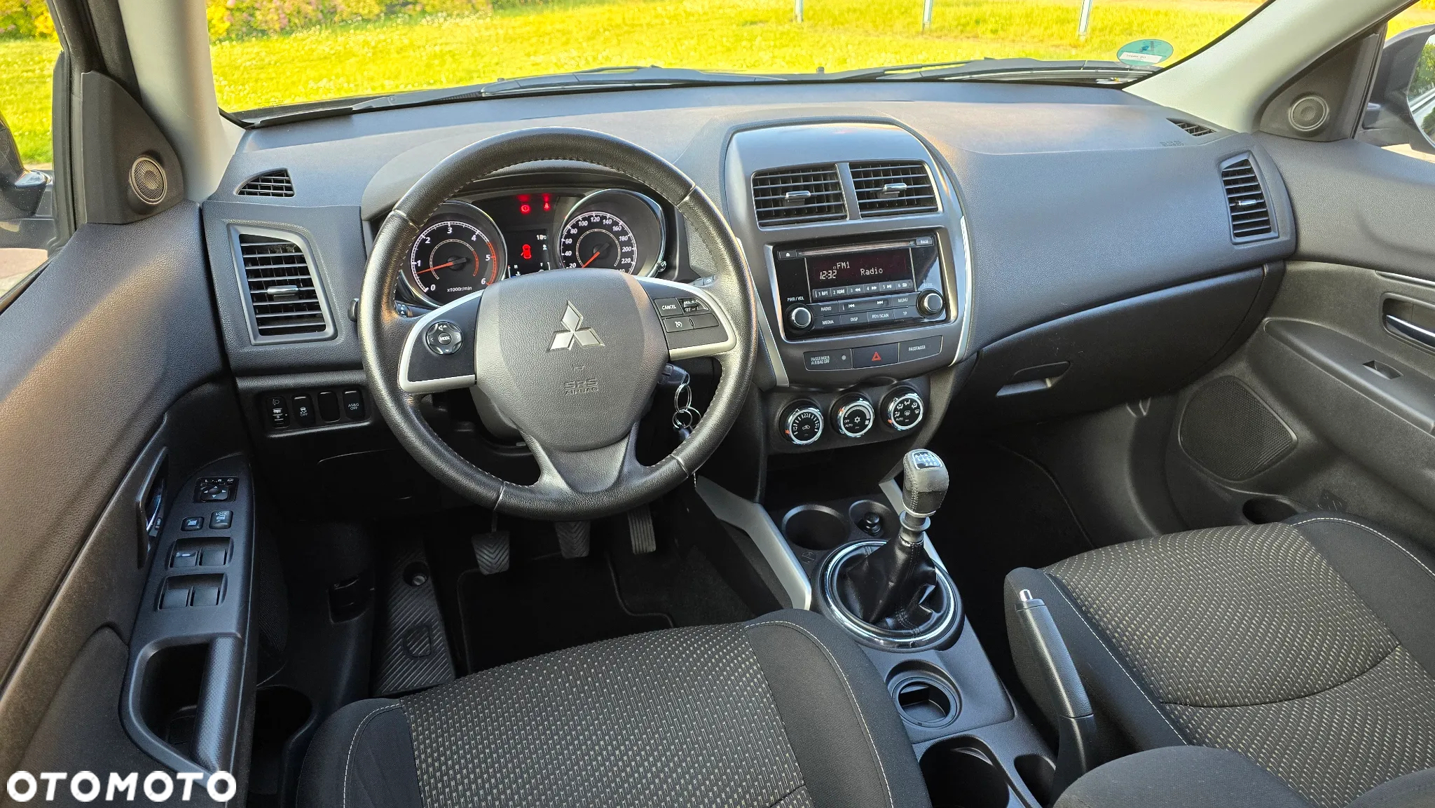 Mitsubishi ASX - 10