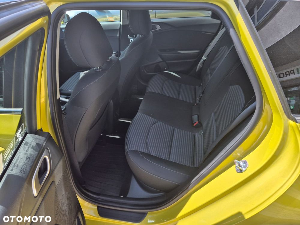 Kia Ceed 1.5 T-GDI M - 15