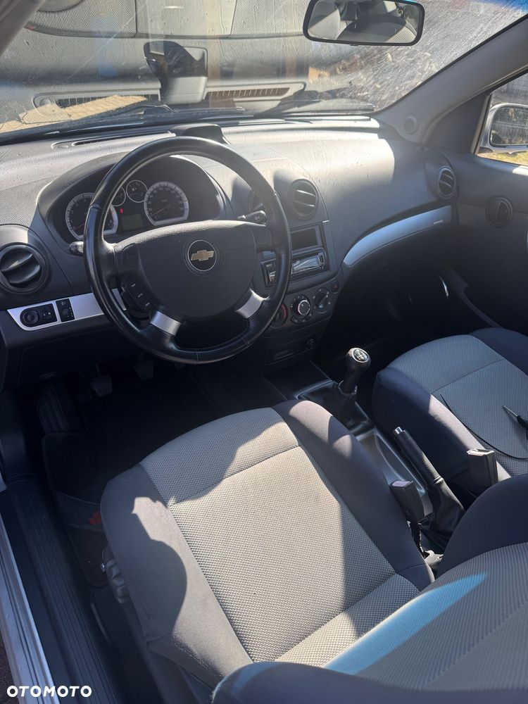 Chevrolet Aveo 1.2 LS - 12