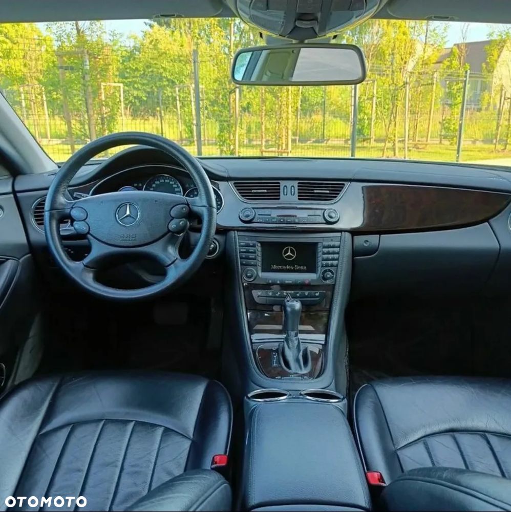 Mercedes-Benz CLS - 2