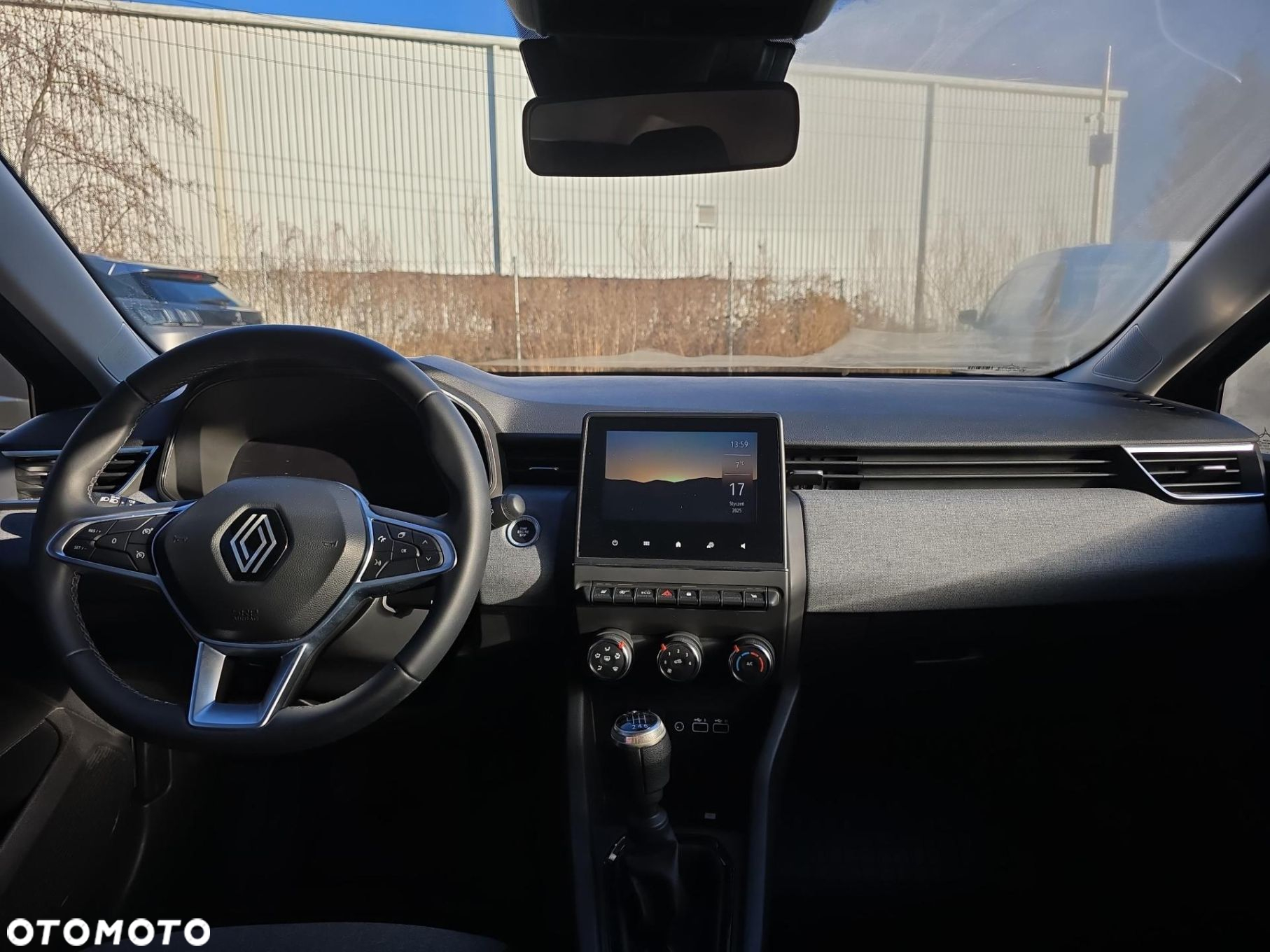 Renault Clio 1.0 TCe Evolution - 11