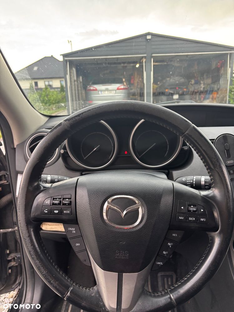 Mazda 3 - 9
