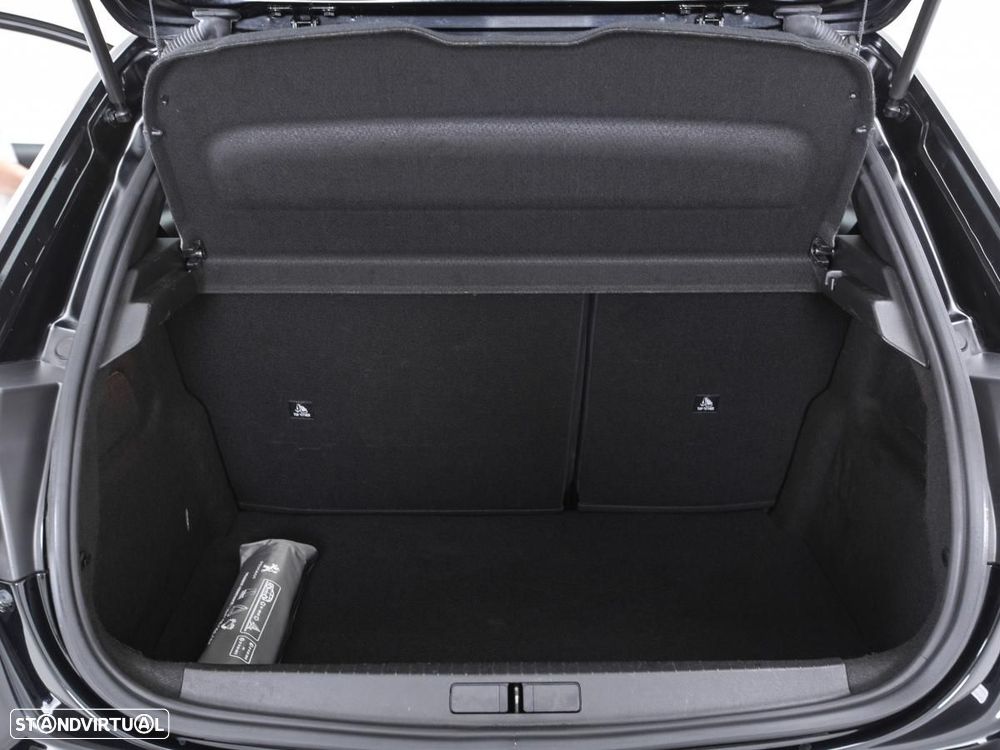 Peugeot 208 1.2 PureTech Active Pack - 12