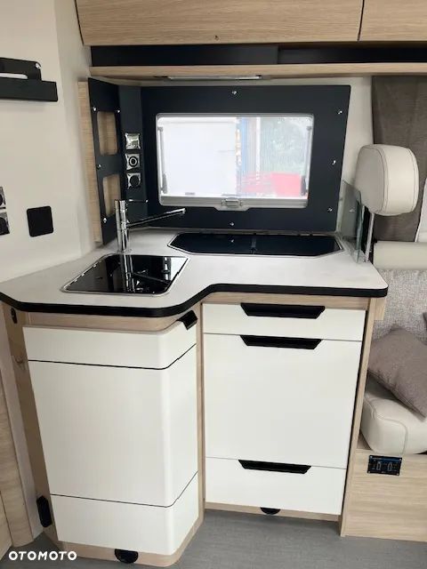 Rapido 886F INTEGRA - 23