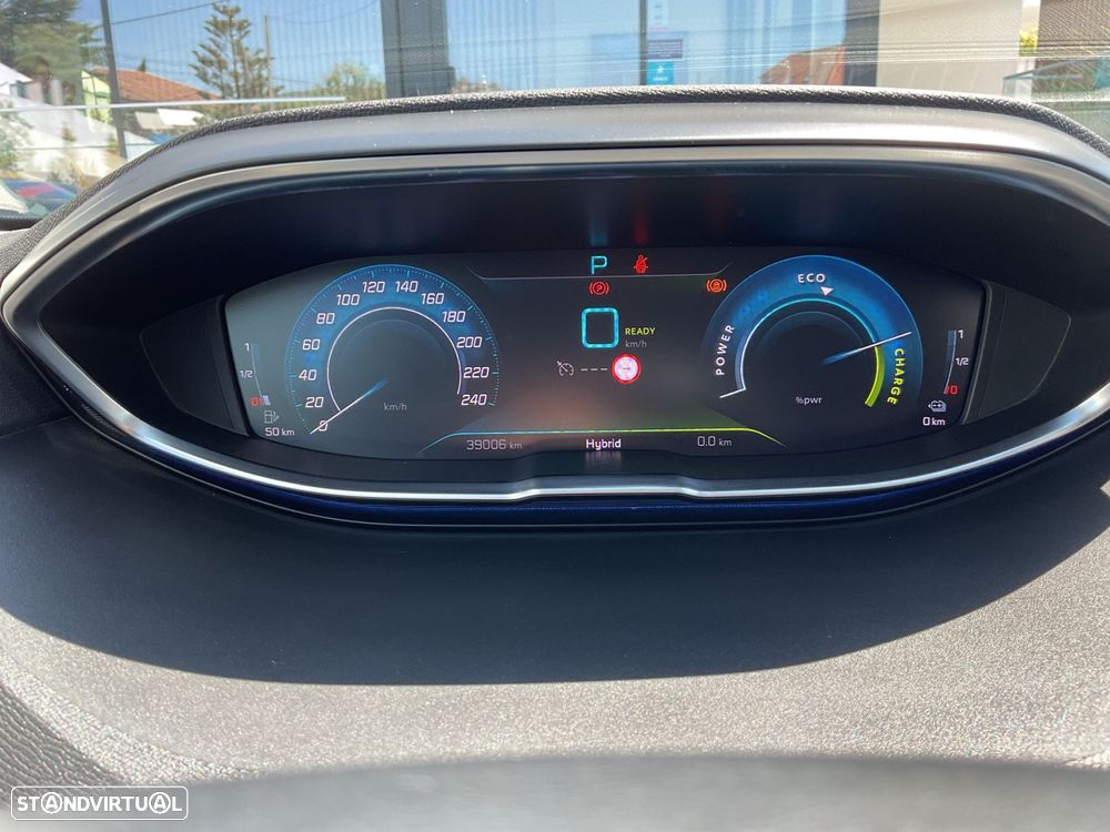 Peugeot 3008 1.6 Hybrid Allure e-EAT8 - 26