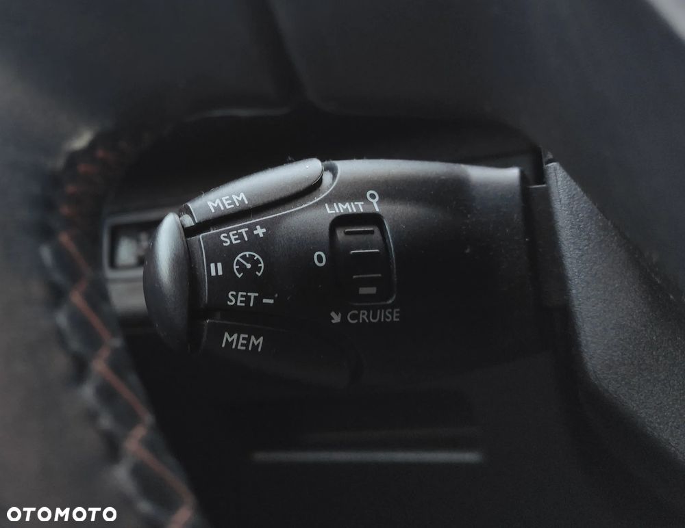 Peugeot 3008 - 18