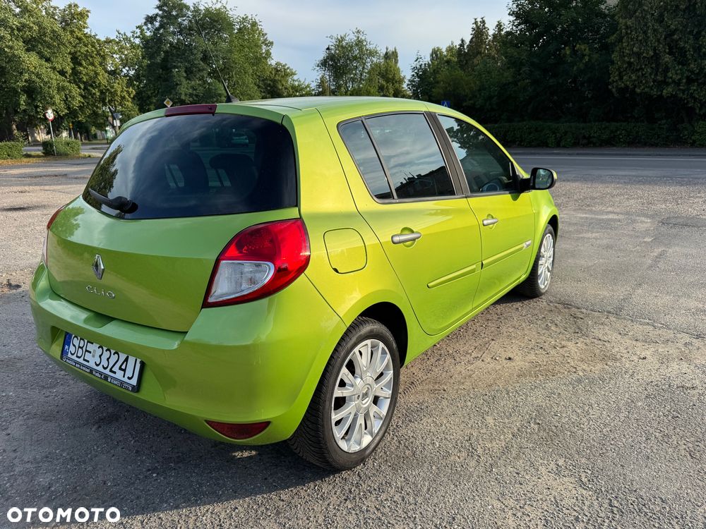 Renault Clio 1.2 TCE Authentique - 16