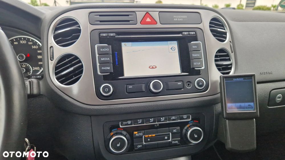 Volkswagen Tiguan 2.0 TDI 4Mot R-Style - 10