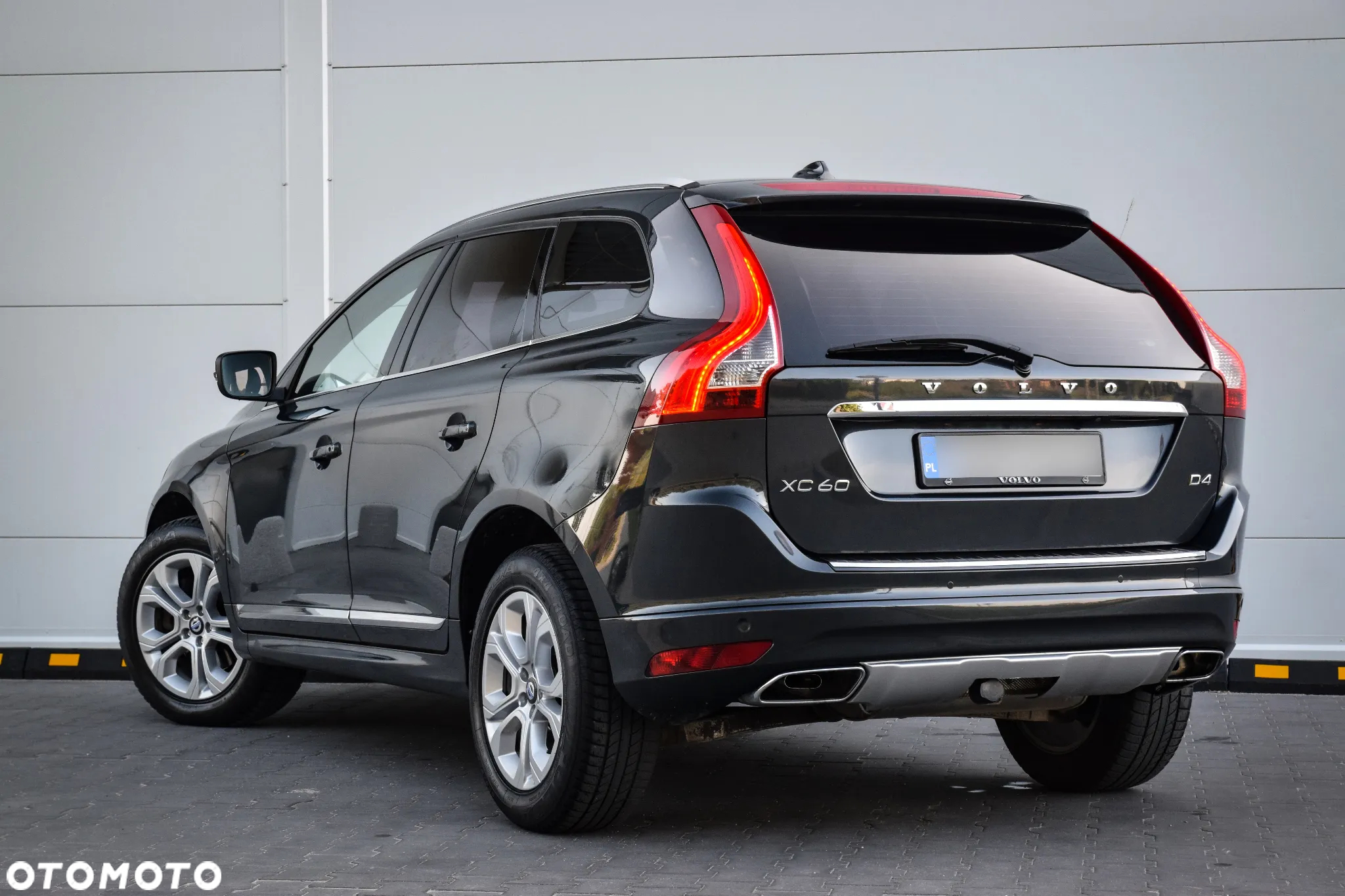 Volvo XC 60 D4 Geartronic Summum - 4