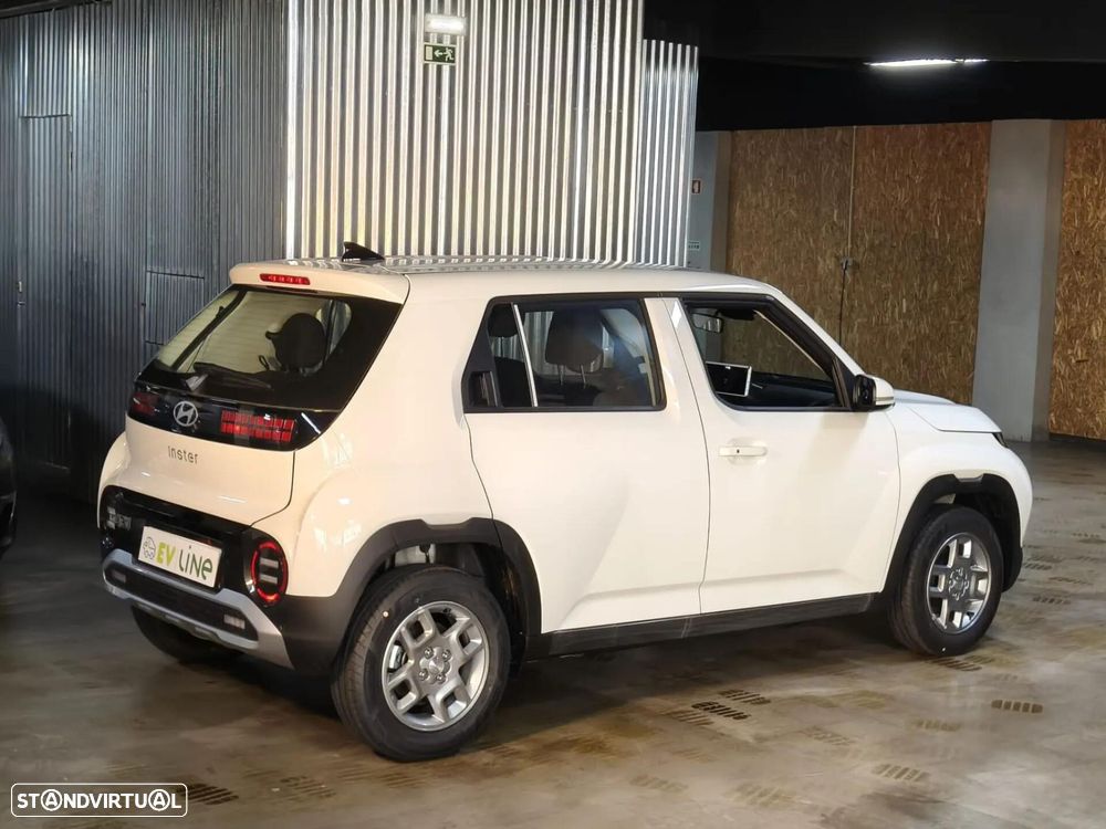 Hyundai Inster 49 kWh Style Plus - 8