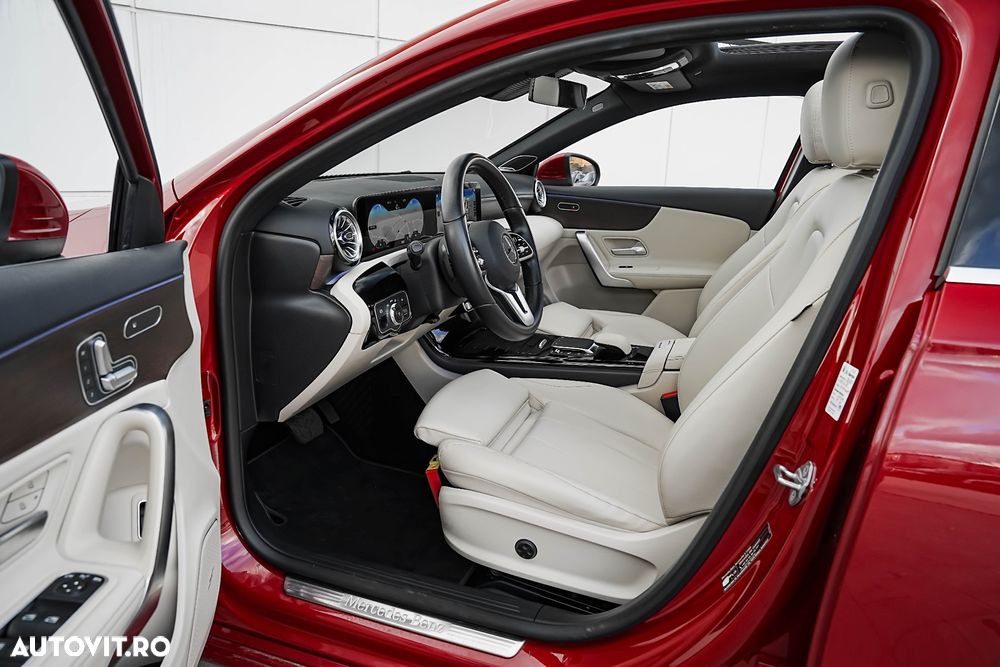 Mercedes-Benz A 250 e Sedan 8G-DCT Edition 2021 - 12