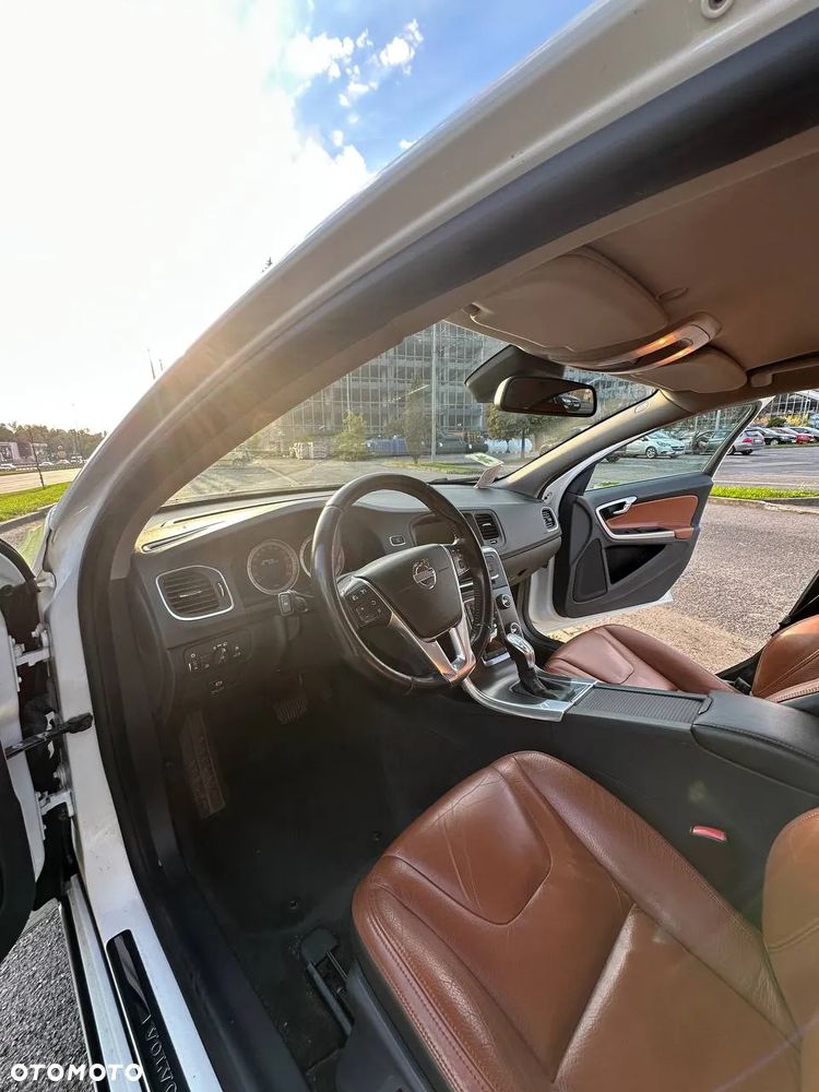 Volvo S60 D3 Summum - 10