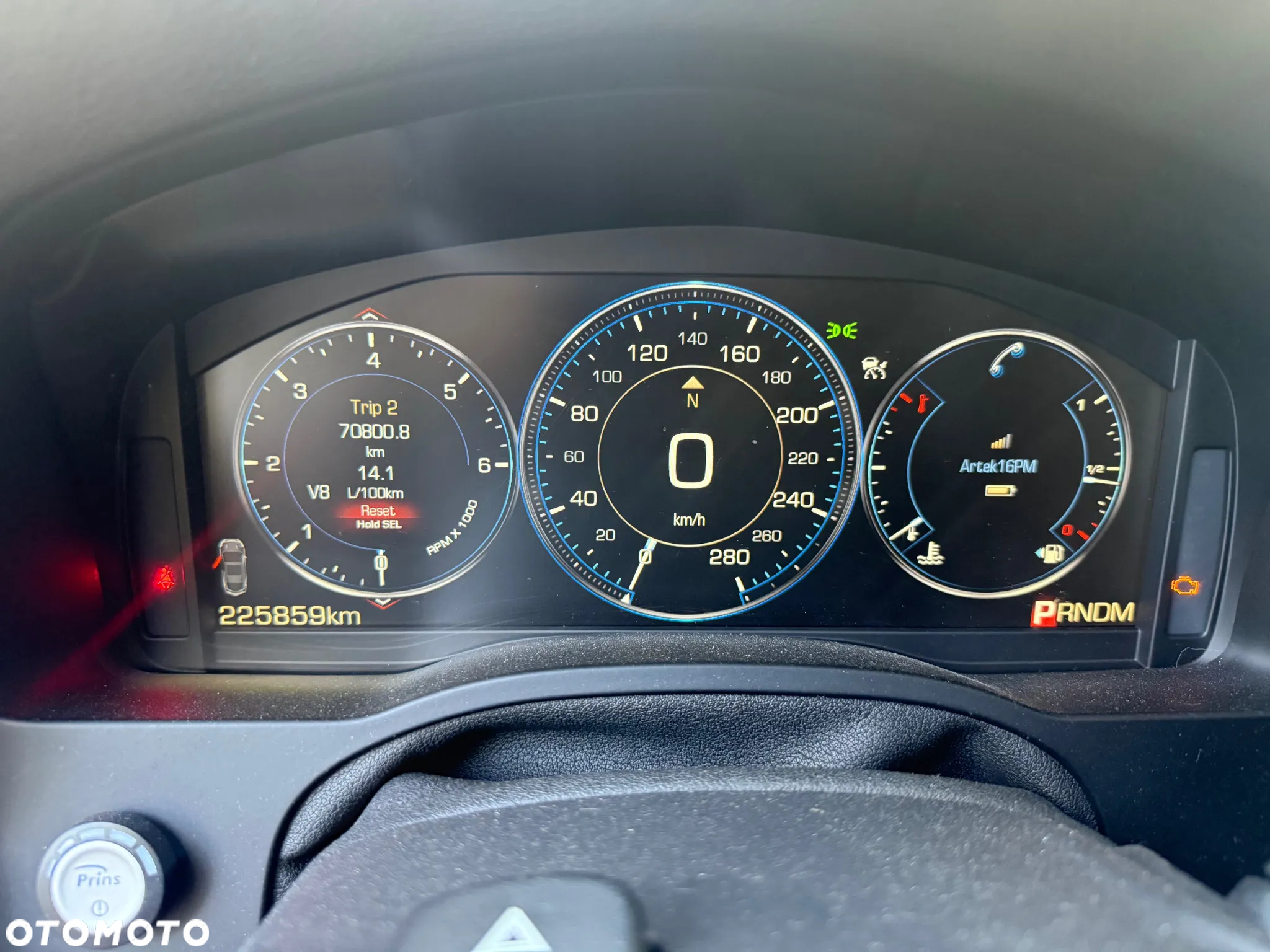 Cadillac Escalade ESV 6.2 V8 AWD AT Premium - 38