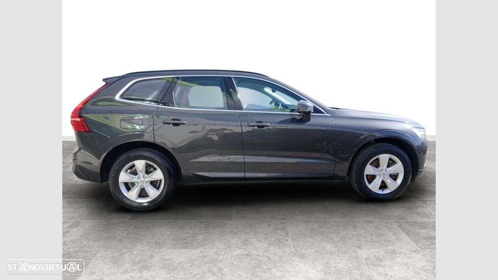 Volvo XC 60 2.0 B4 Momentum Plus - 6