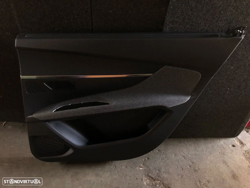 PEUGEOT 5008 II FORRA QUARTELA PORTA TRAS DIREITA - FP029 - 1