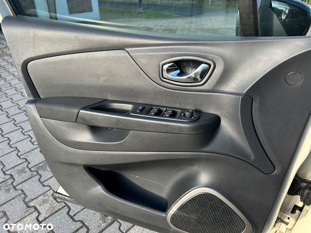 Renault Captur - 9
