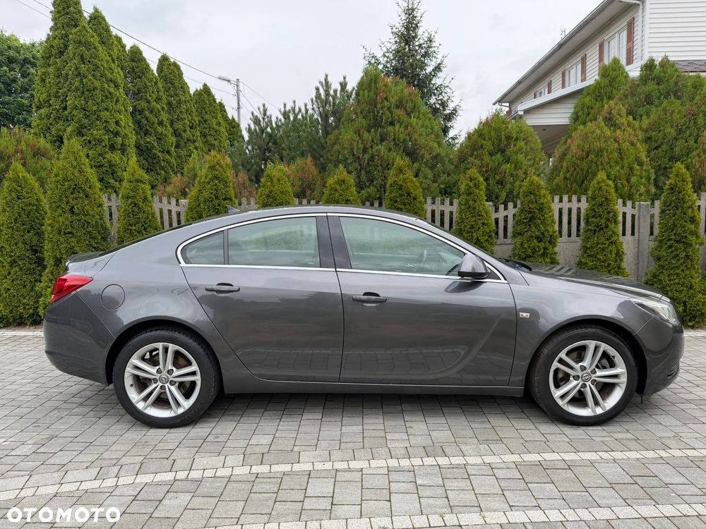 Opel Insignia 1.6 Turbo Cosmo - 11