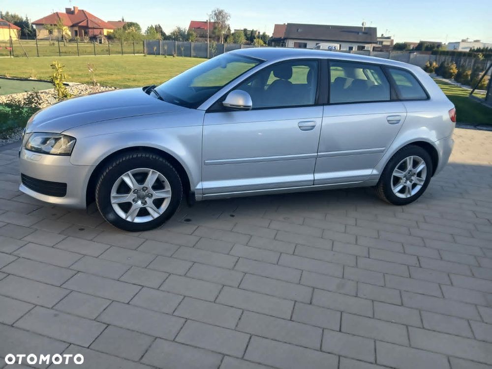 Audi A3 Sportback - 8