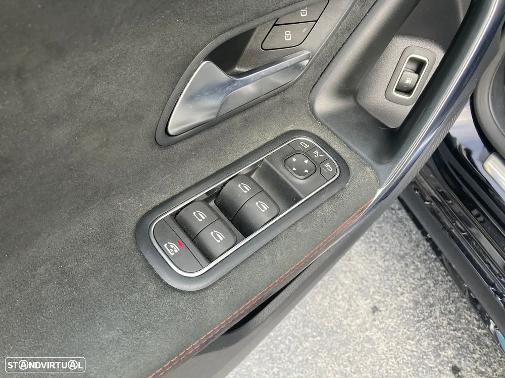 Mercedes-Benz A 250 e 8G-DCT AMG Line - 26