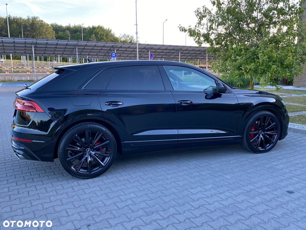 Audi SQ8 - 23