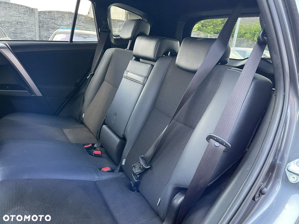 Toyota RAV4 - 12