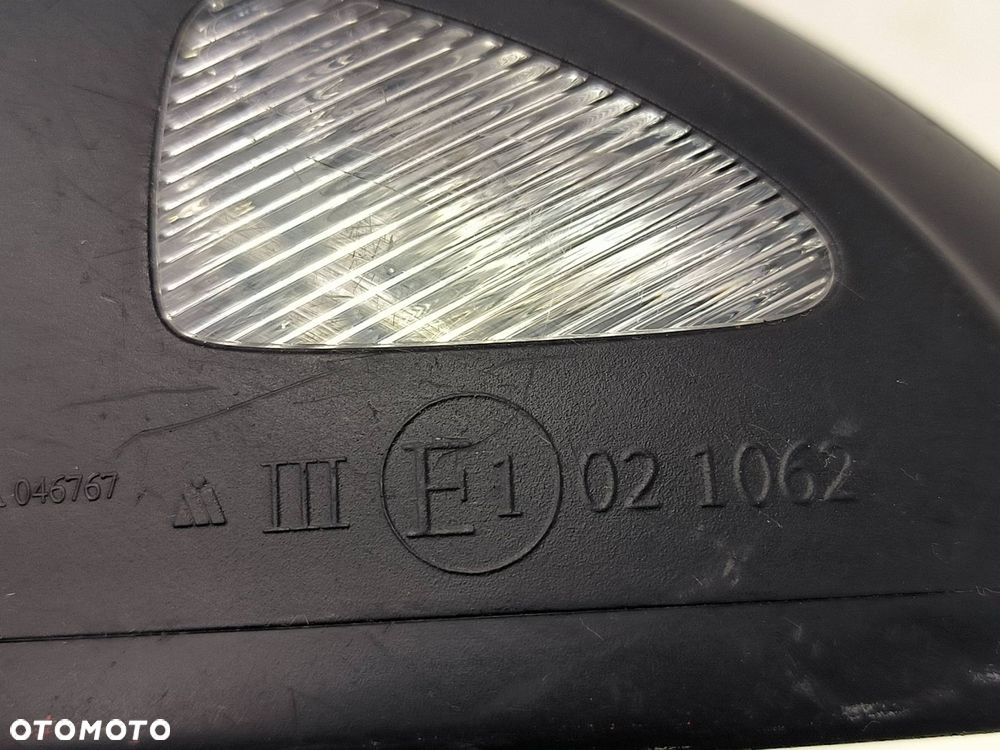 LUSTERKO LEWE SKODA YETI 9 PIN - 8
