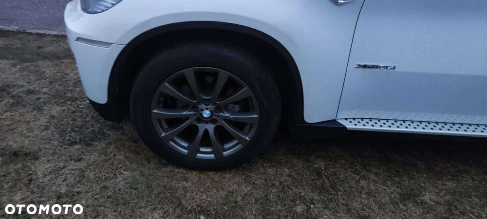 BMW X6 xDrive35i - 12