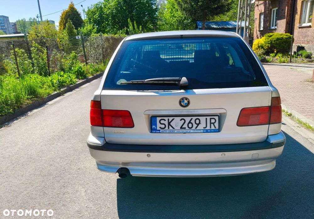 BMW Seria 5 520i - 8