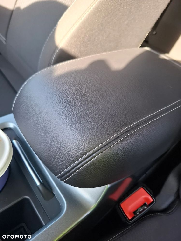 Ford Kuga 2.0 TDCi 2x4 Cool & Connect - 26
