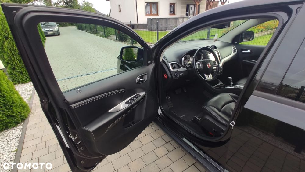 Fiat Freemont 2.0 Multijet Black Code AWD - 11