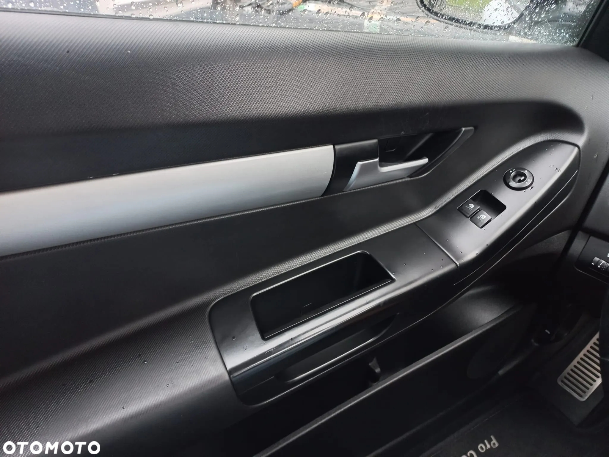 Kia Ceed - 11