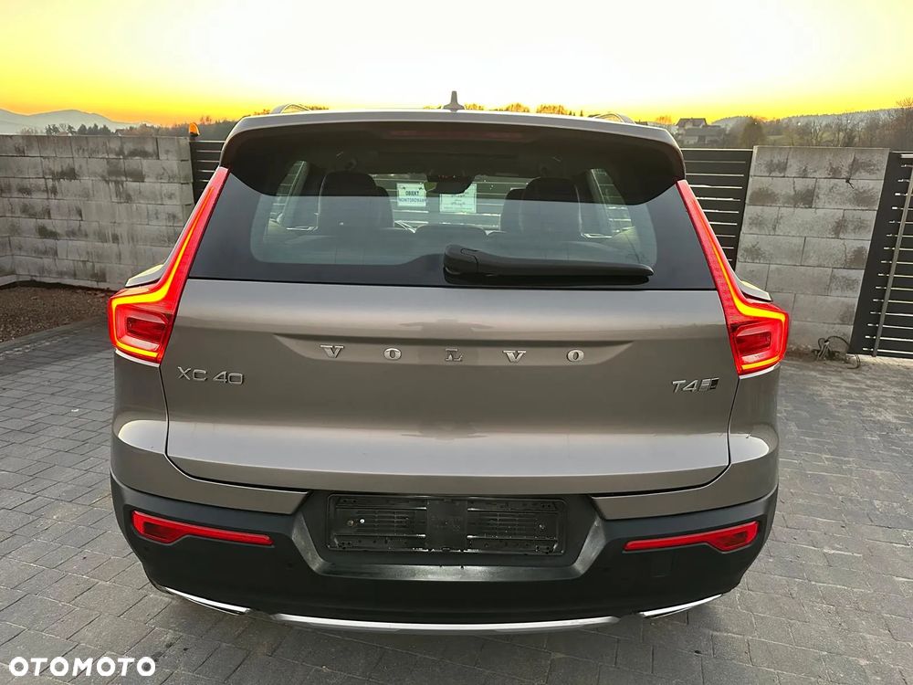Volvo XC 40 T4 AWD Inscription - 5
