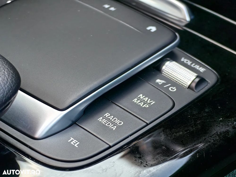 Mercedes-Benz A 180 d Sedan 8G-DCT - 25