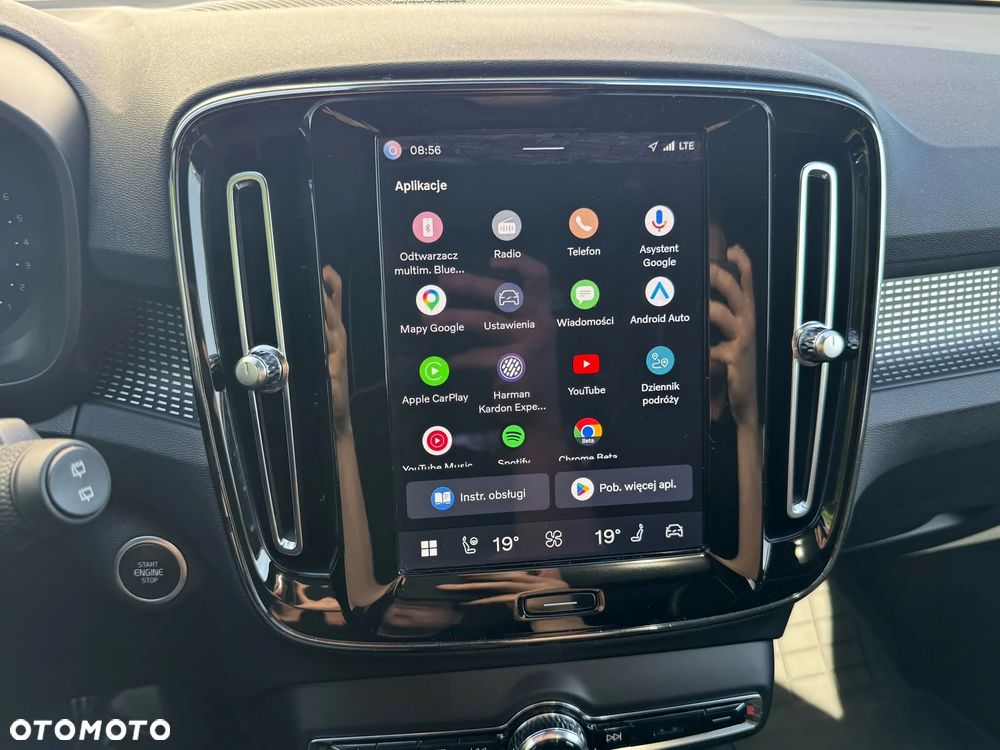 Volvo XC 40 B4 AWD Ultimate Dark - 26