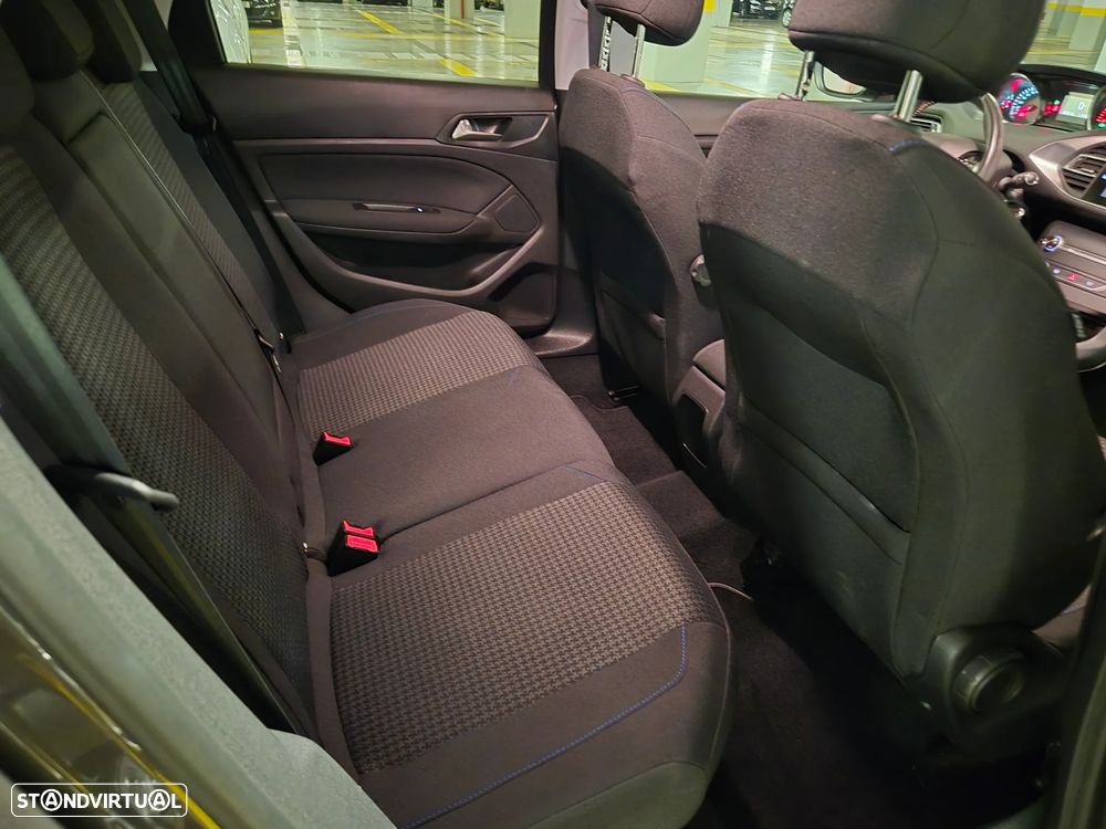 Peugeot 308 SW 1.5 BlueHDi Style - 30