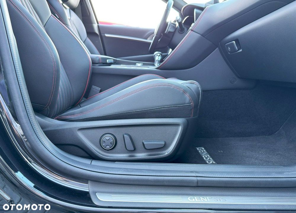 Genesis G70 - 20