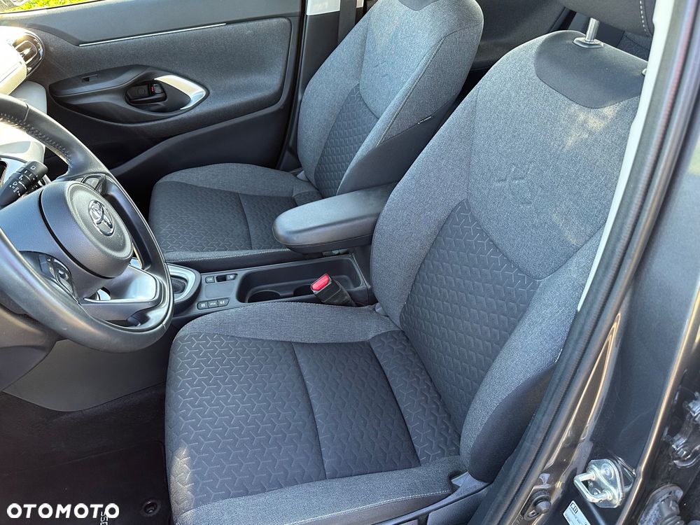 Toyota Yaris Cross - 8