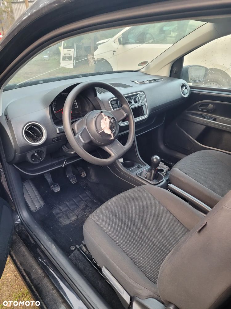 Volkswagen up! high - 7