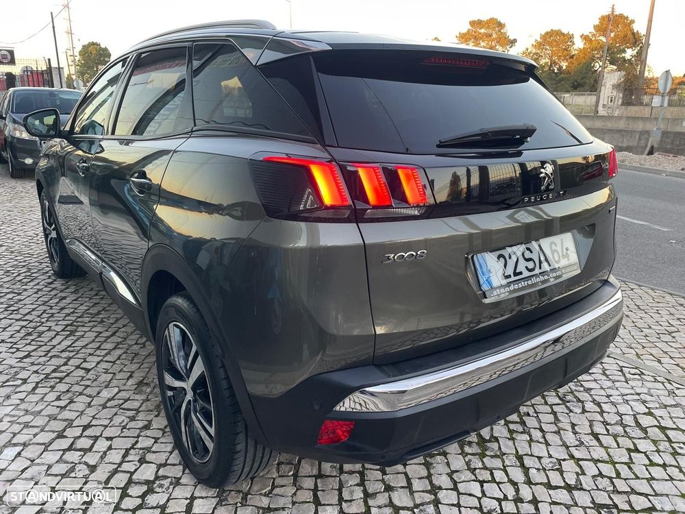 Peugeot 3008 1.2 PureTech Allure - 10