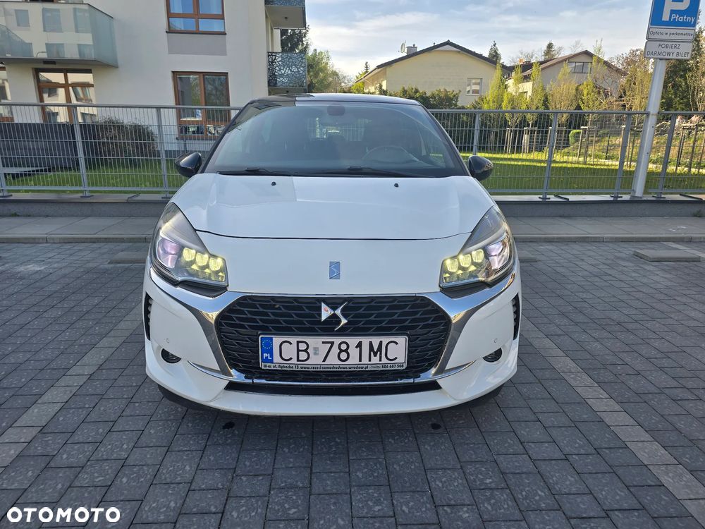 DS Automobiles DS 3 ver-bluehdi-100-sochic - 4