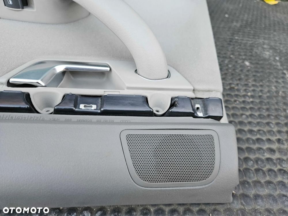 Boczek Boczki Drzwi Jasne Welur Platin Hell Tyl Tylne Glosnik Maskownica Audi A4 B6 B7 - 37