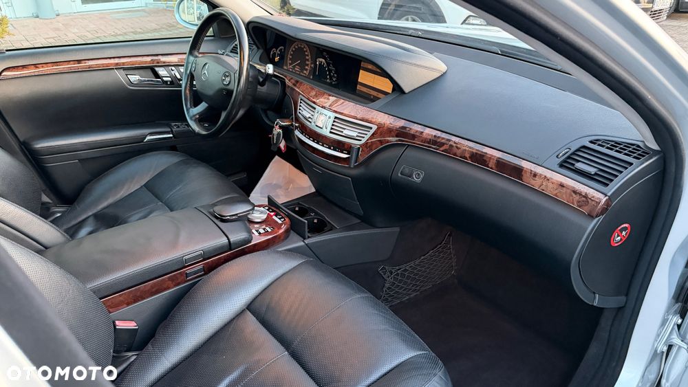 Mercedes-Benz Klasa S 350 L 4Matic 7G-TRONIC - 27